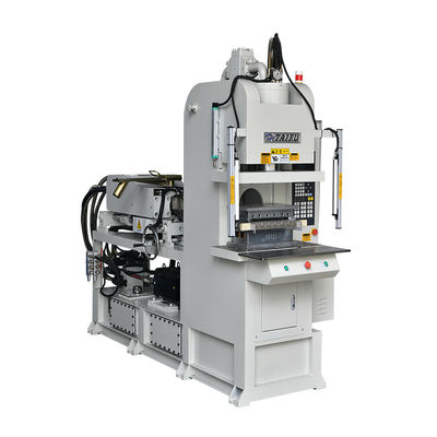 Łatwa obsługa C-Type Vertical Injection Molding Machine do wytwarzania wysokiej jakości wtyczki