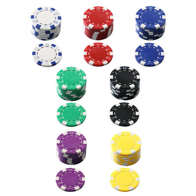 Maszyna do produkcji żetonów pokerowych o wadze 15 ton. Pionowa maszyna do formowania wtryskowego