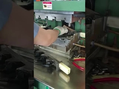 Wtryskarka ze złączem wysokiego napięcia 55 ton z typem C w kolorze białym